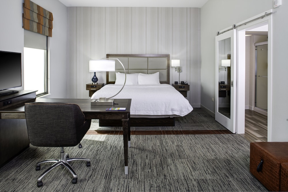 Hampton Inn & Suites Pittsburg Kansas Crossing - photo 8