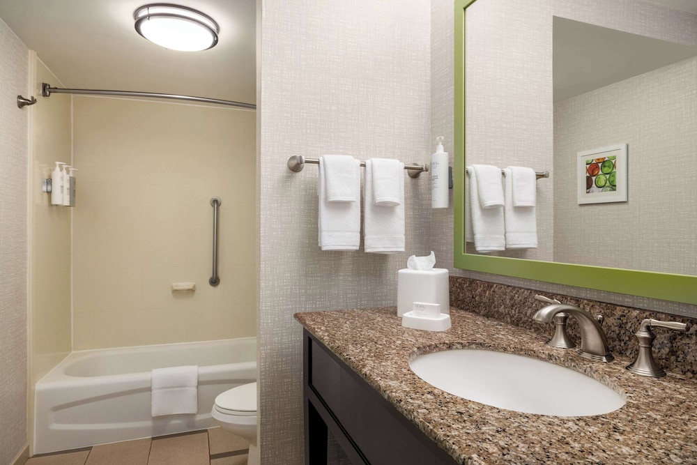 Hampton Inn by Hilton Shelton - photo 17
