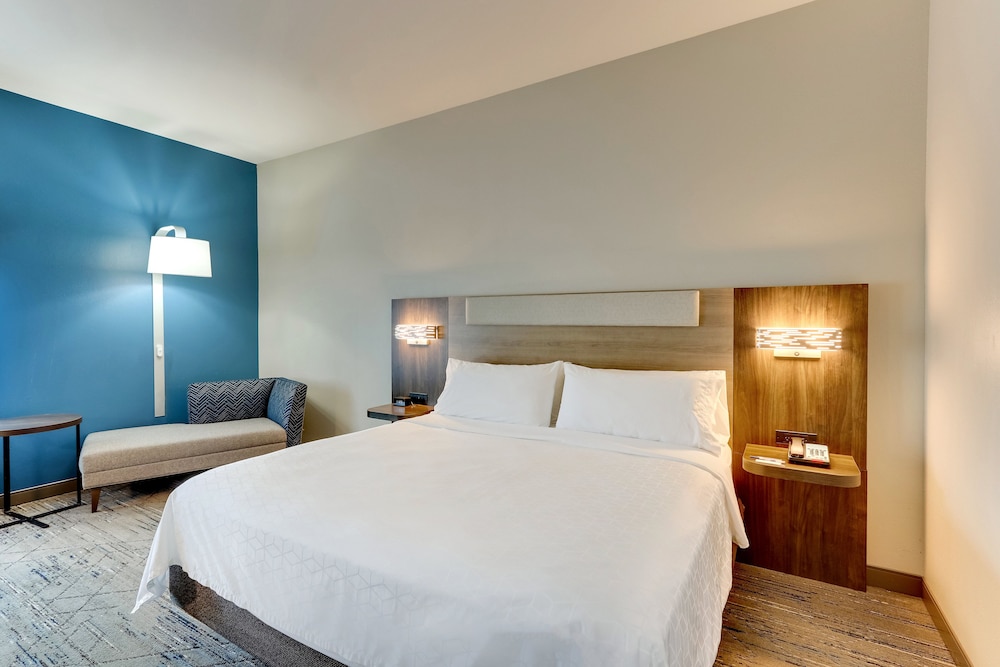 Holiday Inn Express & Suites Ardmore by IHG - photo 9