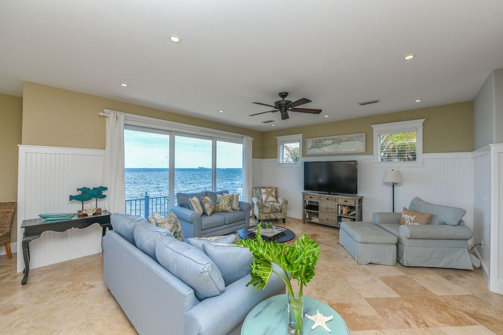 Bayfront Paradise - photo 30