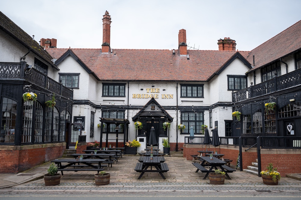 Bridge Inn Hotel by Greene King Inns — hotel in Birkenhead