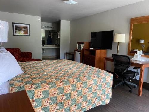 Redbud Inn - photo 20