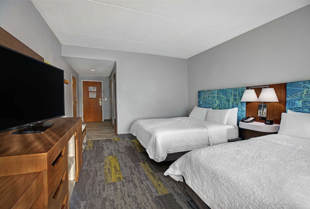 Hampton Inn & Suites Augusta West - photo 28