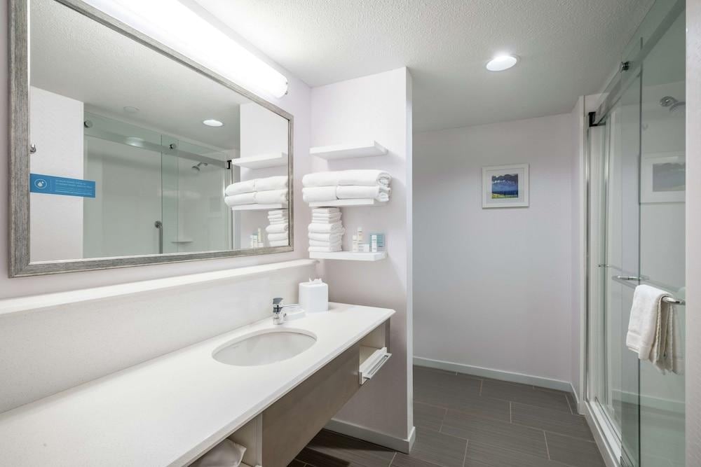 Hilton Garden Inn Newburgh Stewart Airport - photo 28
