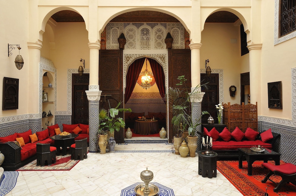 Riad Ibn Battouta — 4-Star Luxury Hotel in Fes, Morocco