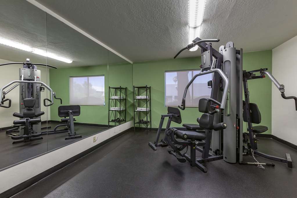 Best Western Plus Scottsdale Thunderbird Suites - photo 33