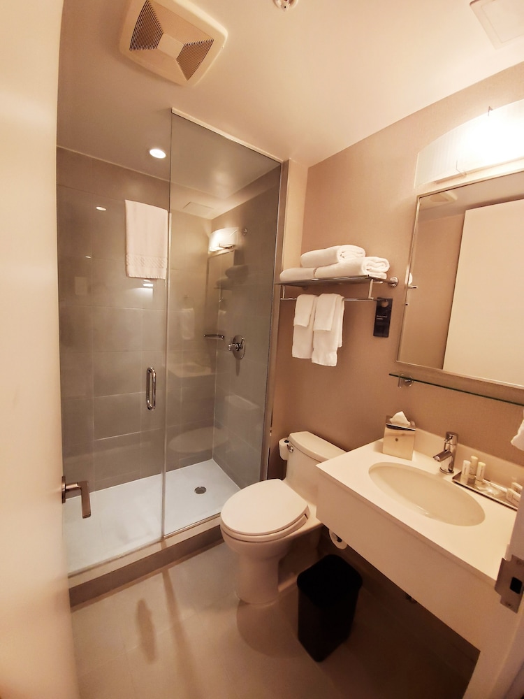 Fairfield Inn & Suites by Marriott New York Brooklyn - photo 33