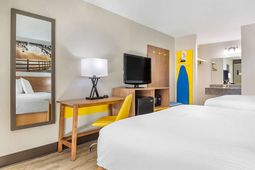 Days Inn & Suites by Wyndham Rocky Mount Golden East - photo 46