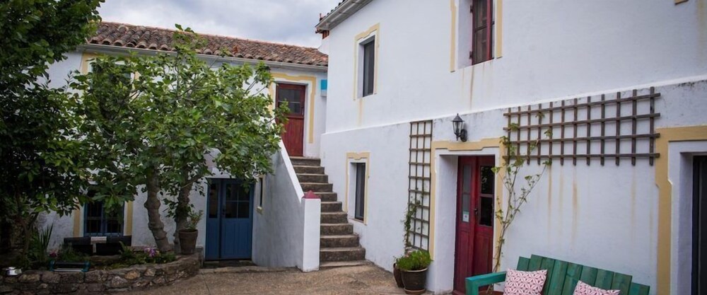 Salto Del Caballo 10777456 — Valencia De Alcantara