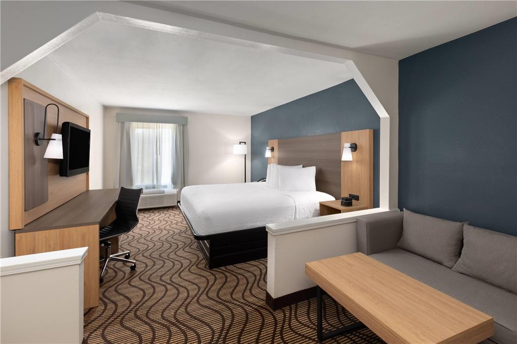 Baymont by Wyndham Moss Point Pascagoula - photo 25