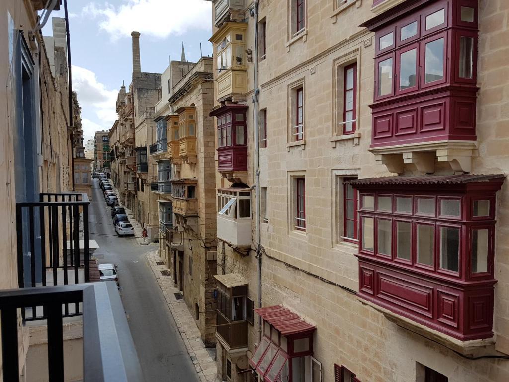 Walk to Ferry Cafés & Valletta Old City Sleep 6 — 4-Star Luxury Hotel in Valletta, Malta