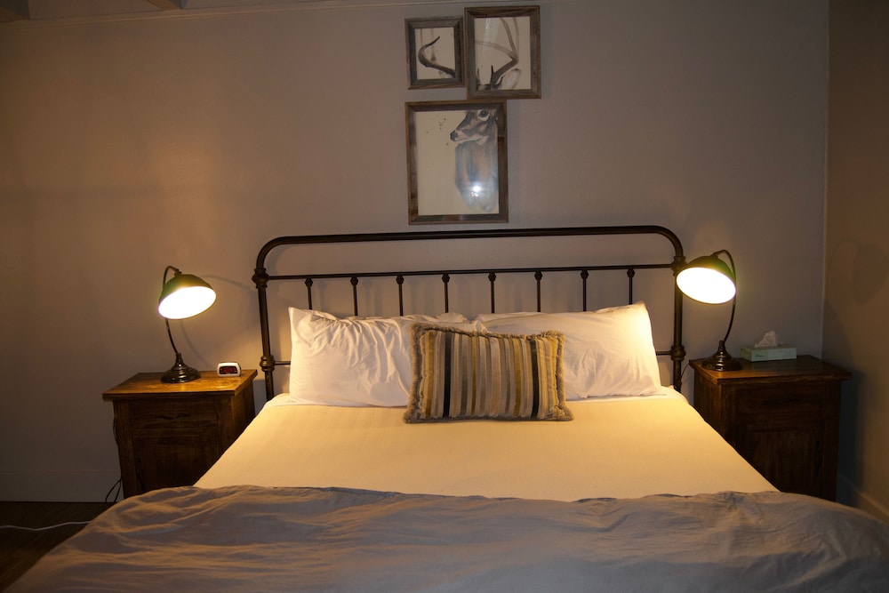 Pendaries Village Lodge - photo 5