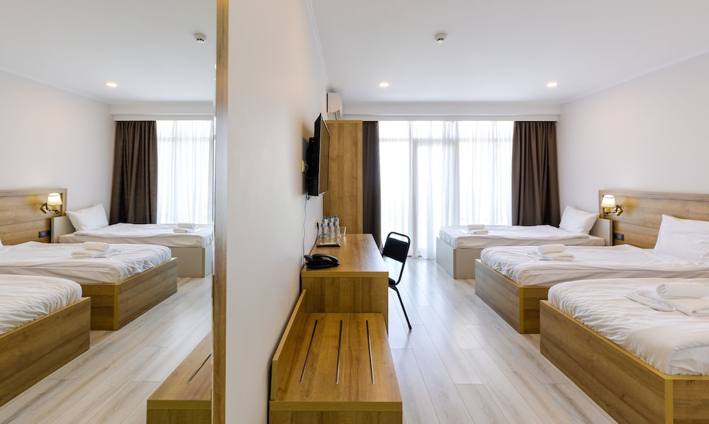 Aqua Batumi Hotel & Apartments
