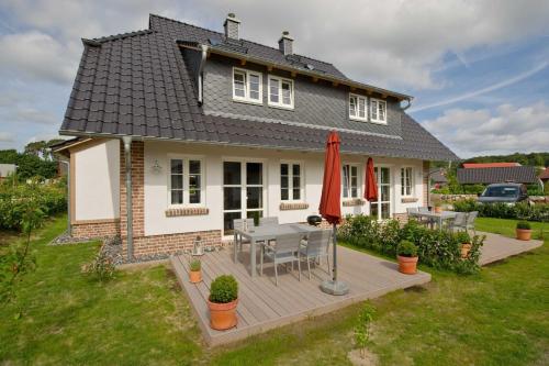 _Gutshofhaeuser_ Pendorf — 4-Star Luxury Hotel in Ostseebad Sellin, Germany