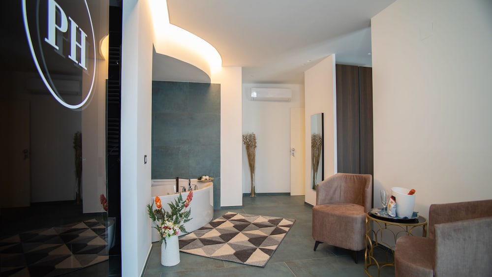 Palermo Historia Rooms and Suites — 4-Star Luxury Hotel in Palermo, Italy