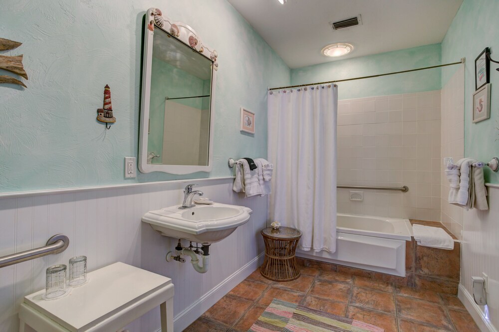 Anchor Inn NSB Bed & Breakfast - photo 29