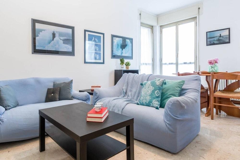 JOIVY Como Borgo Vico Apartment with Terrace — 4-Star Luxury Hotel in Como, Italy