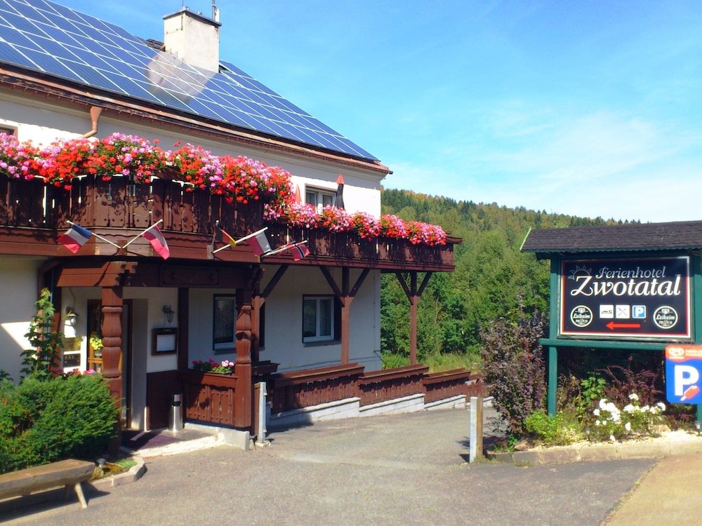 Ferienhotel Zwotatal - carbon neutral hotel in Klingenthal