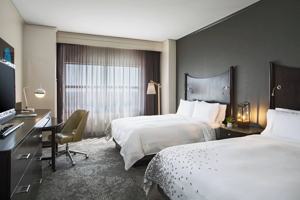 Renaissance Raleigh North Hills Hotel - photo 12
