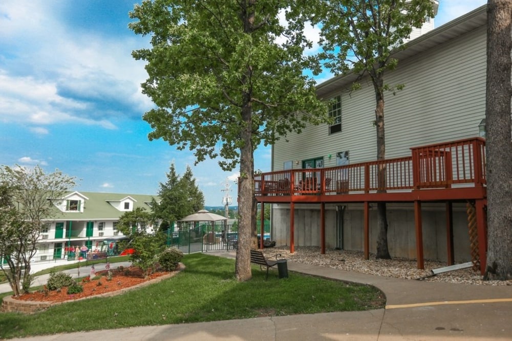 Presley's Penthouse 2BR Branson Resort Condo - photo 61
