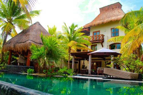 Delos Luxury Villa — 4-Star Luxury Hotel in Ixil, Mexico