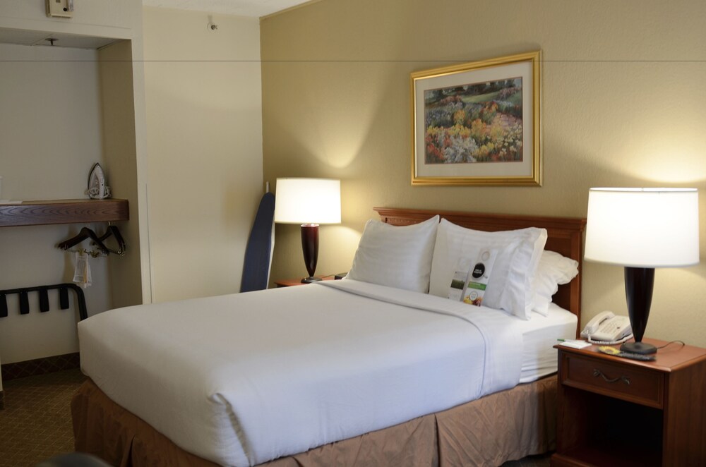 Clarion Inn Frederick Event Center - photo 15