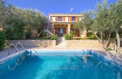 Villa Rustika — 4-Star Luxury Hotel in Dobrinj, Croatia