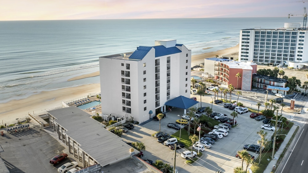 Tropical Winds Oceanfront Hotel - photo 94