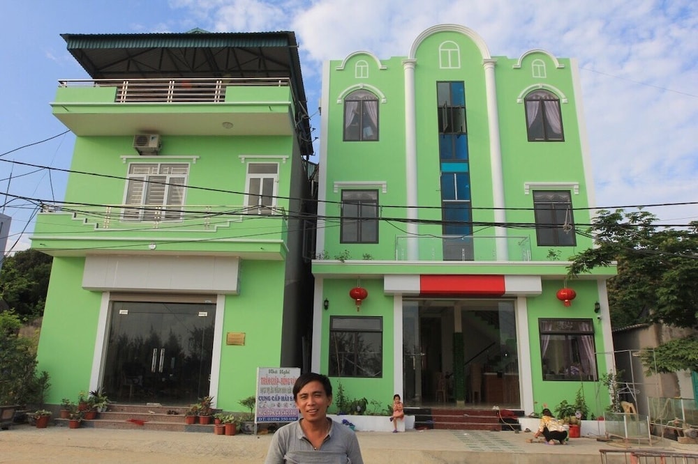 Tham Giap Hotel - carbon neutral hotel in Co To