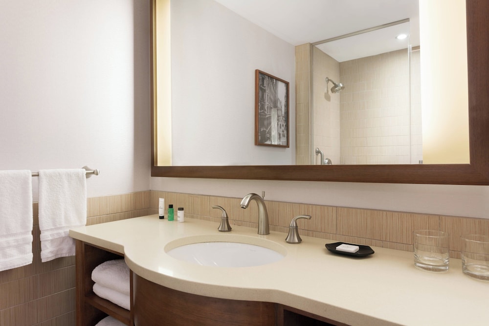 Sheraton Tribeca New York Hotel - photo 37