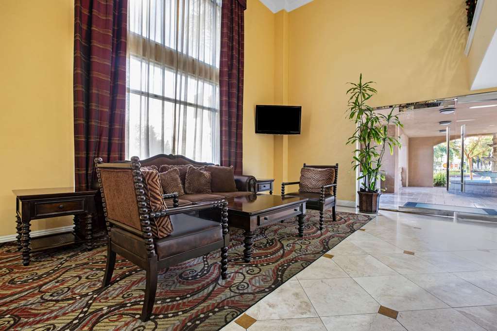 La Quinta Inn & Suites by Wyndham Moreno Valley - photo 7