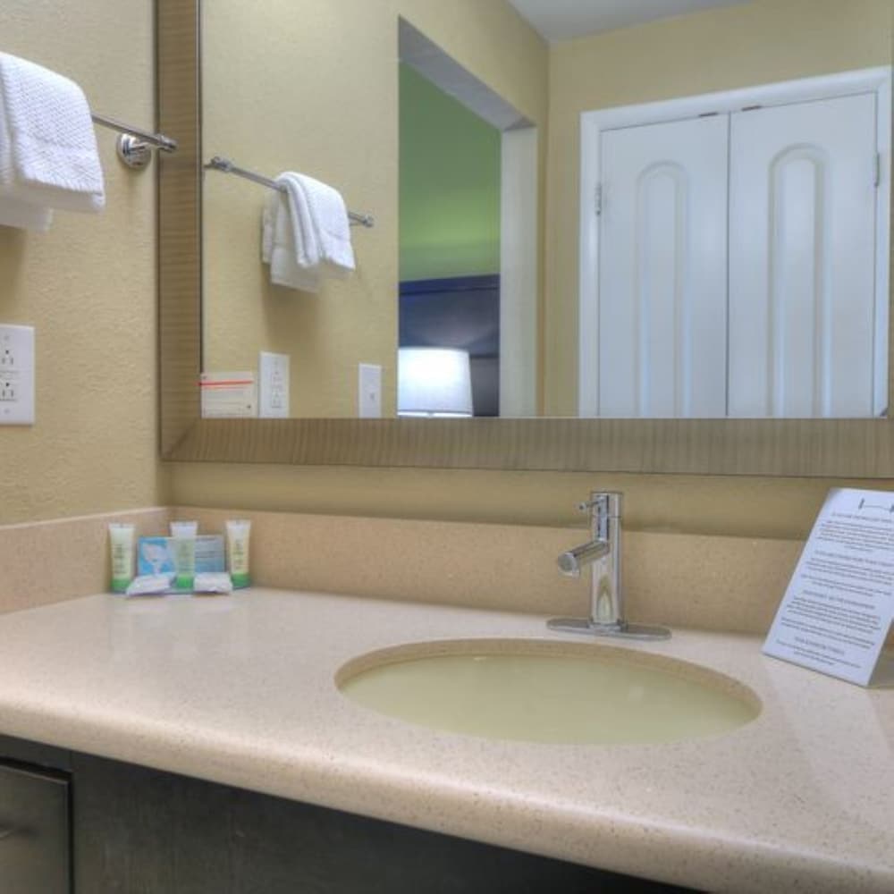 Staybridge Suites Knoxville West by IHG - photo 25