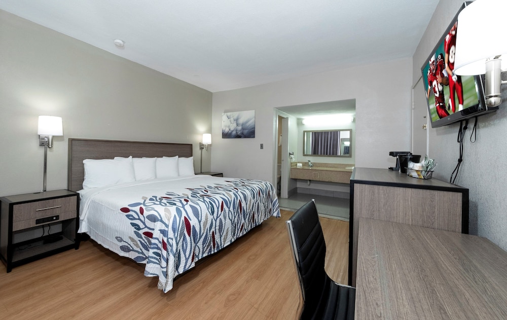 Red Roof Inn Petersburg Fort Lee - photo 23