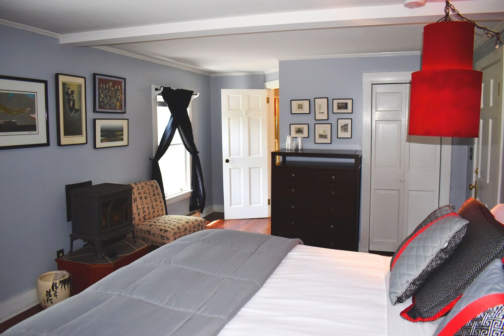 Admiral Peary Inn Bed & Breakfast - photo 22