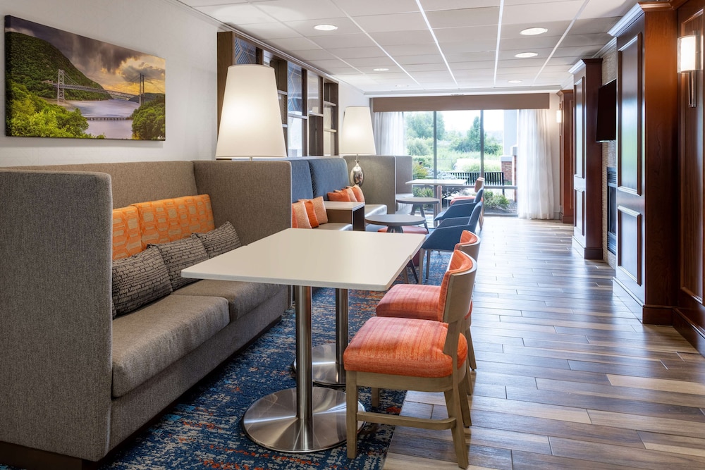 Hampton Inn Harriman Woodbury - photo 4