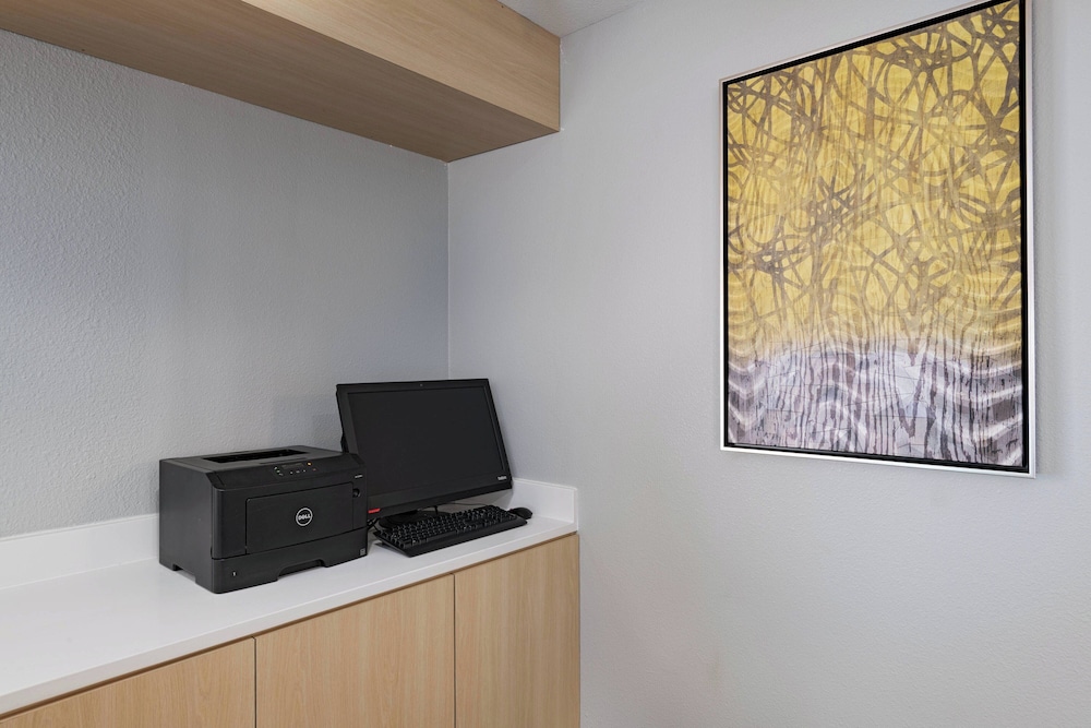 TownePlace Suites by Marriott Baton Rouge South - photo 22