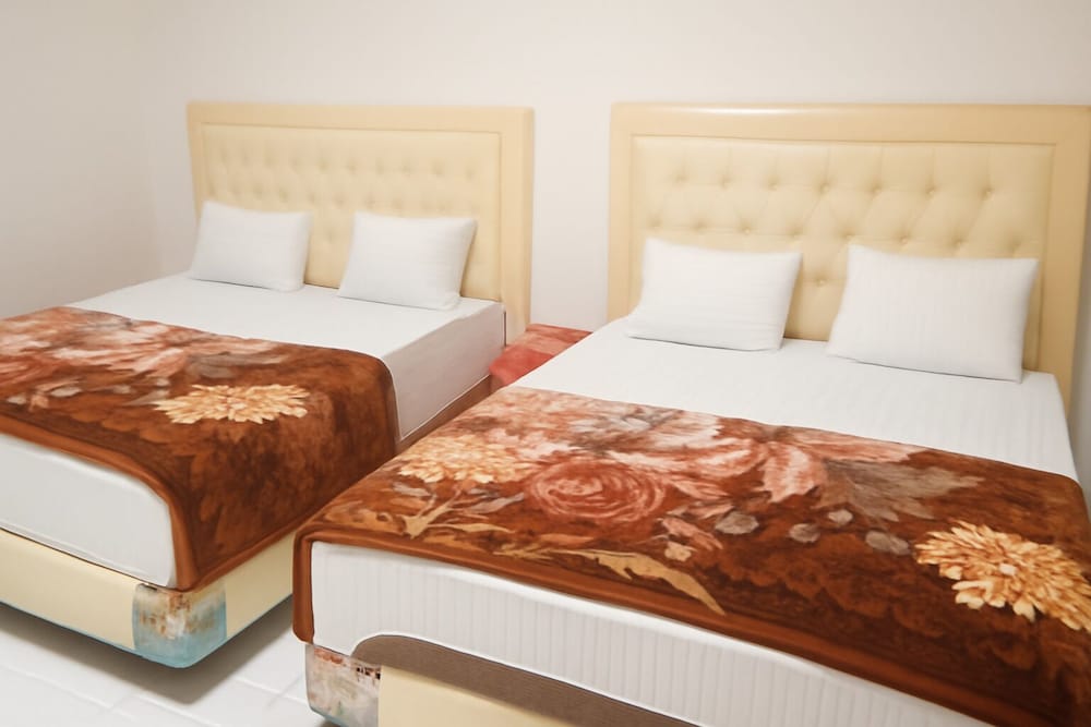 Luxe5 Inn Hj Hasnah Hasan — Takengon