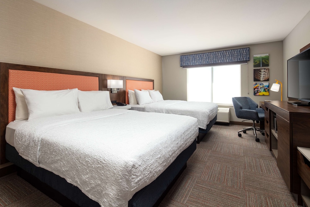 Hampton Inn by Hilton Green Bay Stadium - photo 9