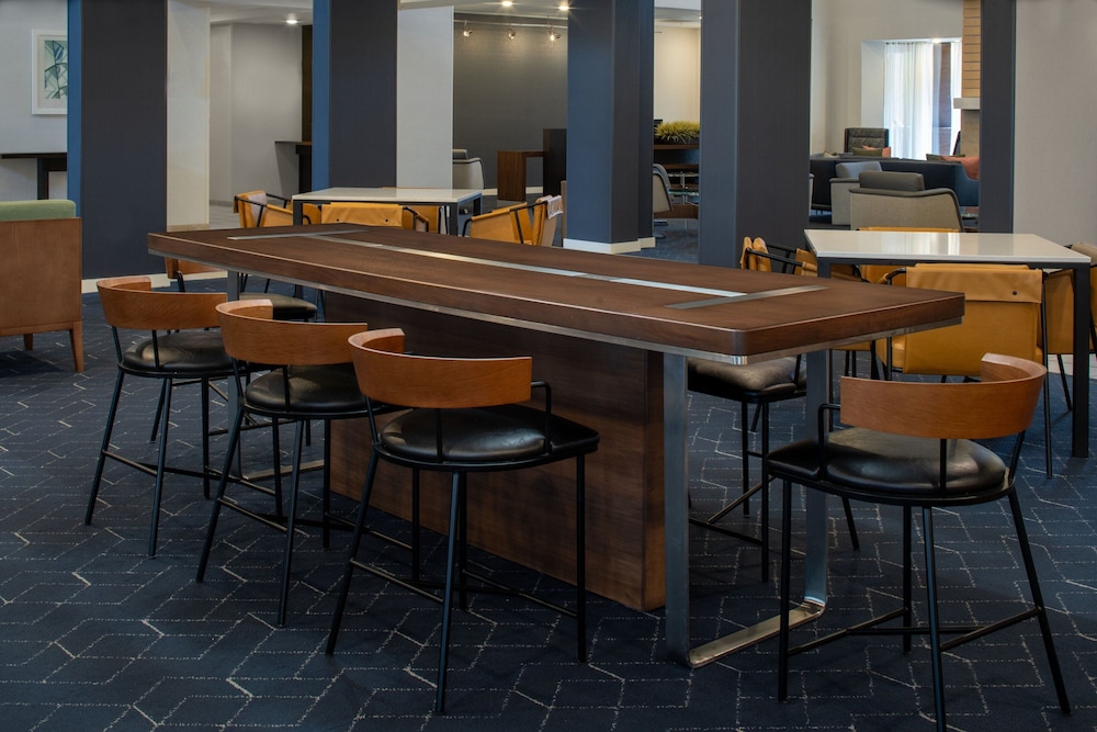 Courtyard by Marriott Decatur - photo 27
