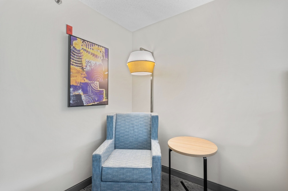 Holiday Inn Express Hartford Newington by IHG - photo 19