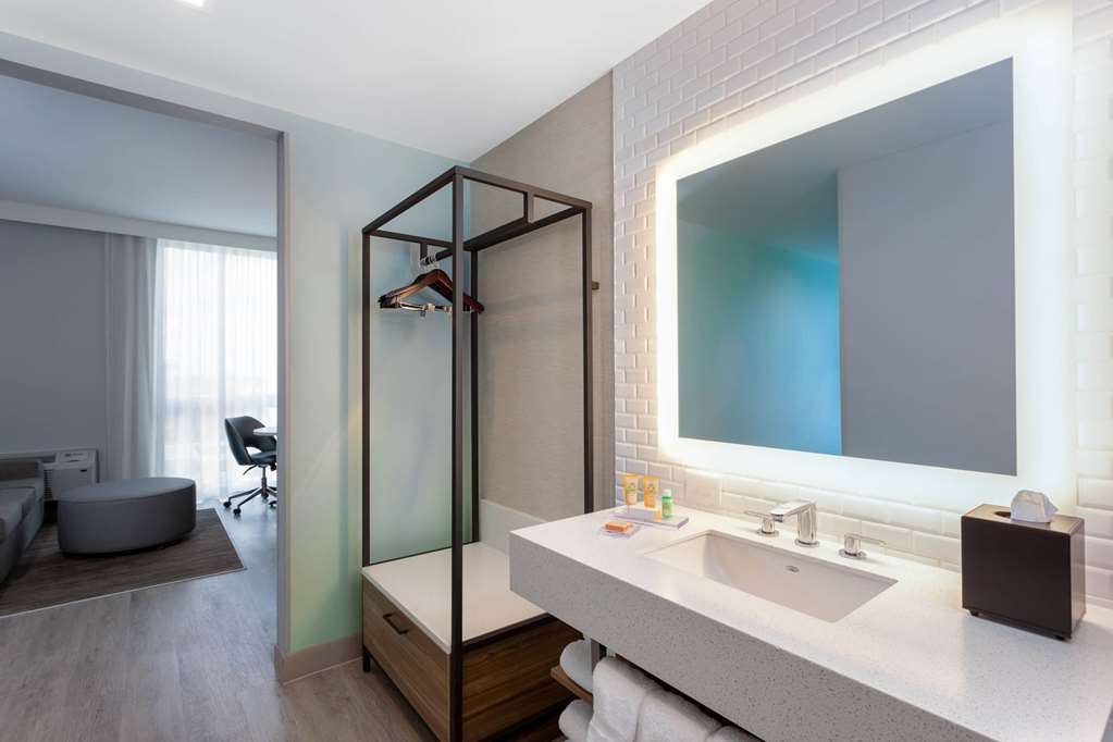 Wyndham Garden Miami International Airport - photo 35