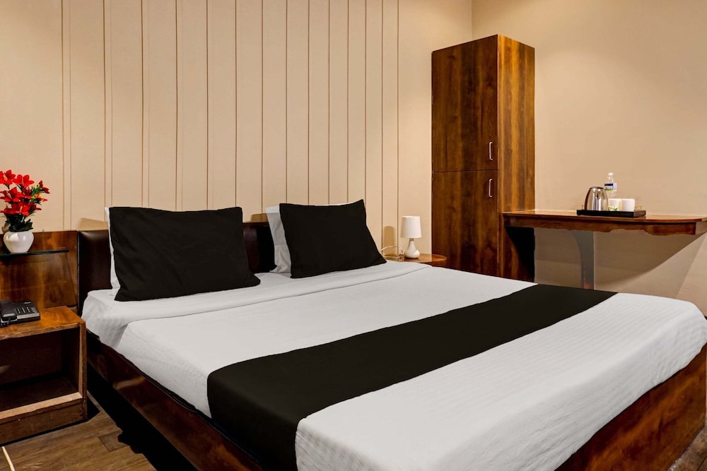 Elegant Stays in Downtown Bangalore - carbon neutral hotel in Pune