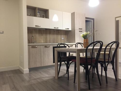 Poloni Apartment — 4-Star Luxury Hotel in Verona, Italy