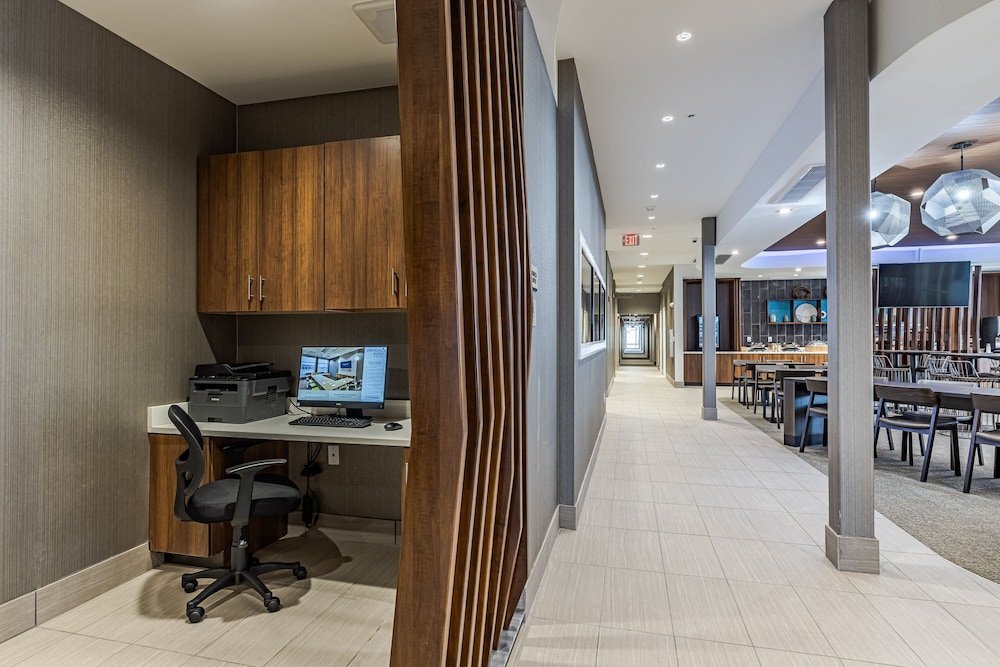 SpringHill Suites by Marriott Detroit Sterling Heights - photo 31