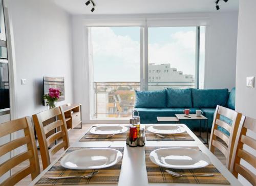 Urban Serenity City Skyline View Apartment 1 — 4-Star Luxury Hotel in Tirana, Albania