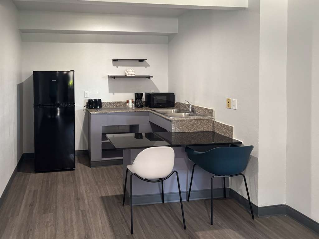 OYO Hotel Irving DFW Airport North - photo 24