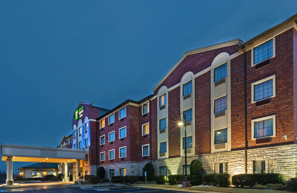 Holiday Inn Express & Suites Tulsa S Broken Arrow Hwy 51 by IHG - photo 57