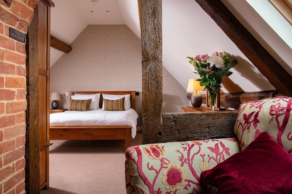 Broom Hall Inn in Alcester, United Kingdom