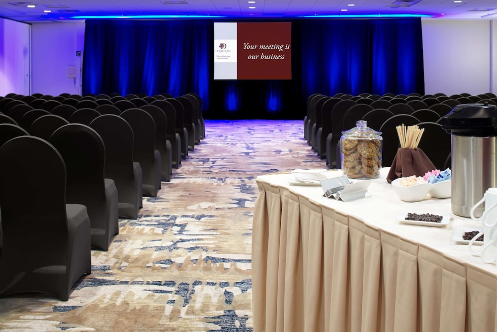DoubleTree by Hilton Dallas DFW Airport North - photo 28
