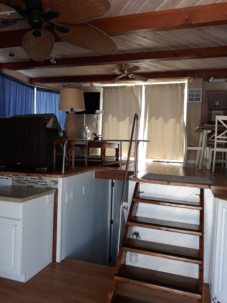 Mangrove Marina and Resort Aqualodge Houseboats - photo 58